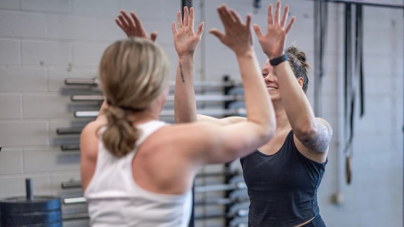 Help gym members celebrate non-performance victories